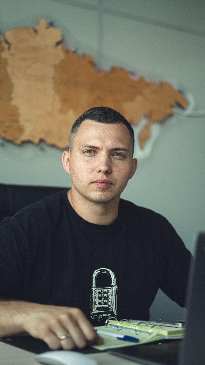 Илья Бобров